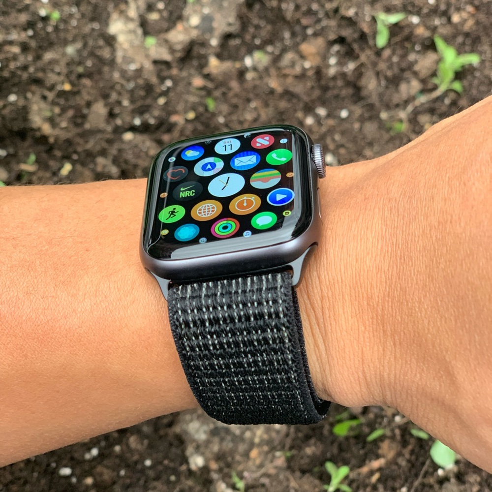 Apple Iwatch strap reflective black unbranded